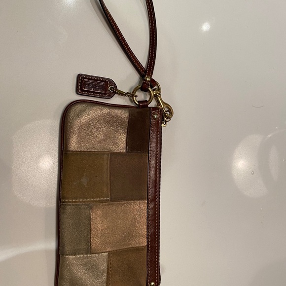 Coach wristlet - Picture 2 of 3